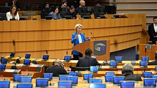 A Bizottság elnöke beszél az EP-ben 