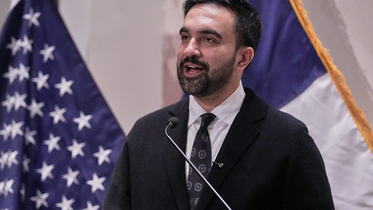 عمدة نيويورك المنتخب زوهـران مامداني يعلن عن تعيين دين فليح كنائب أول للعمدة، وإيل بيسغارد-تشرش كرئيسة لمكتب العمدة، في نيويورك، يوم الاثنين 10 نوفمبر 2025.