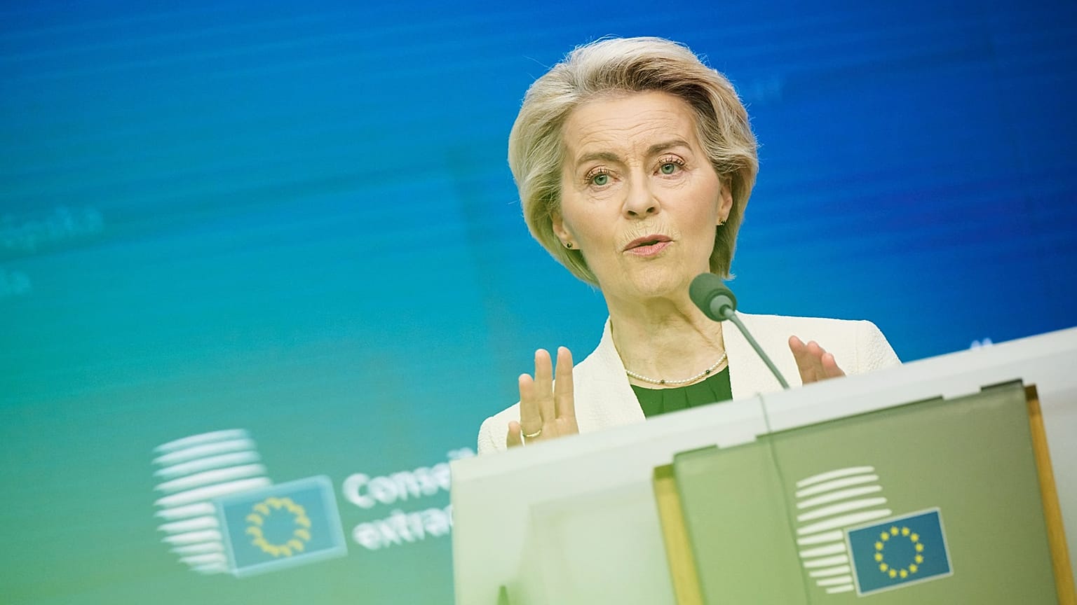 Η Ursula von der Leyen περιέγραψε τις τρεις κύριες επιλογές για τη στήριξη της Ουκρανίας.