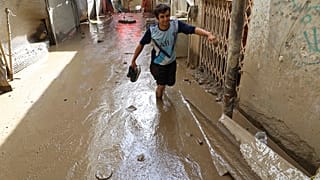 Inondation en Iran : de fortes pluies causent d'énormes dégâts