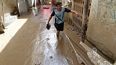 Iran : de fortes pluies suivies d'inondations causent d'énormes dégâts