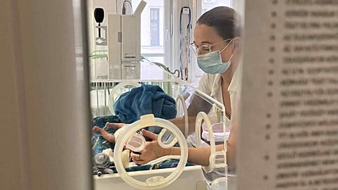 Światowy Dzień Wcześniaka: "Musi jeszcze nauczyć się otwierać drugie oko"