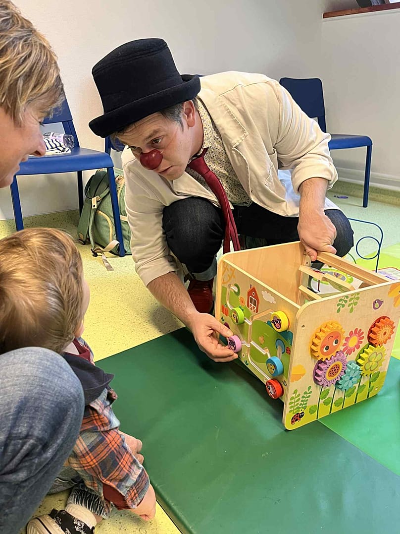 Bohócdoktorok a Madarász utcában