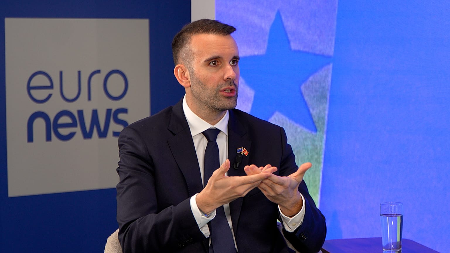 Montenegro PM vows visa restrictions on Russian travellers