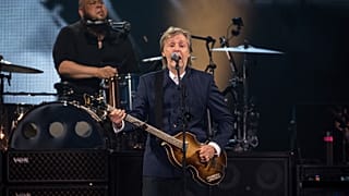 Paul McCartney, 16 Haziran 2022'de New Jersey, East Rutherford'daki MetLife Stadyumu'nda "Got Back" turnesi sırasında sahne alıyor.