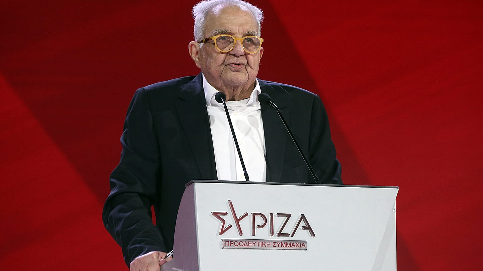 Ο Αλέκος Φλαμπουράρης