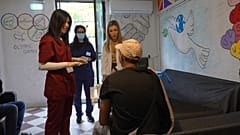 Griechenlands lokale Gesundheitszentren bringen Versorgung sozial schwachen Gemeinden näher