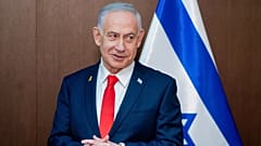 رئيس الوزراء الإسرائيلي بنيامين نتنياهو يتحدث خلال اجتماع مع نائب الرئيس الأمريكي جيه دي فانس، في مكتب رئيس الوزراء، يوم الأربعاء 22 أكتوبر/تشرين الأول 2025. 