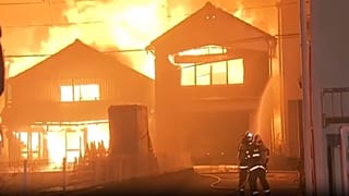 Un incendio en el suroeste de Japón daña 170 viviendas y obliga a evacuar