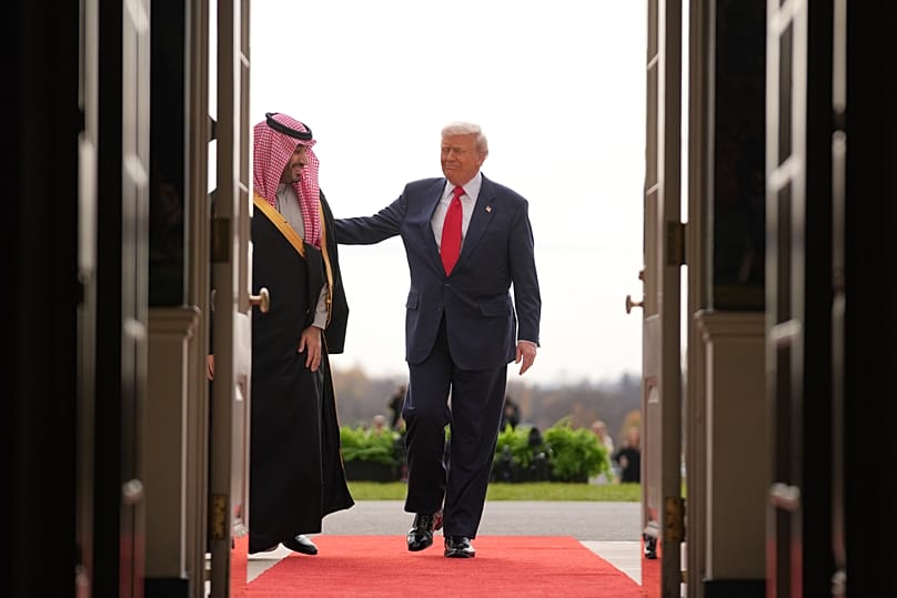 MBS és Trump a Fehér Ház bejáratánál, 2025 november 18. 