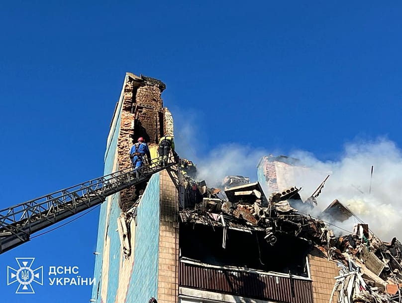 Aftermath of the Russian strikes on Ternopil, Nov. 19, 2025