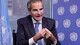 المدير العام للوكالة الدولية للطاقة الذرية، رافايل غروسي، أثناء مقابلة في مقر الأمم المتحدة، يوم الأربعاء 29 أكتوبر 2025. (تصوير: ريتشارد درو/أسوشيتد برس)