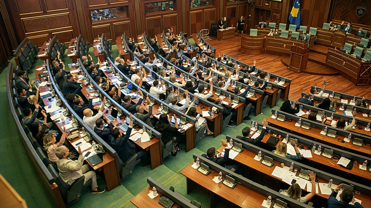 Kosovo staat op het punt de verkiezingen te vervroegen na een mislukte laatste regeringsstemming