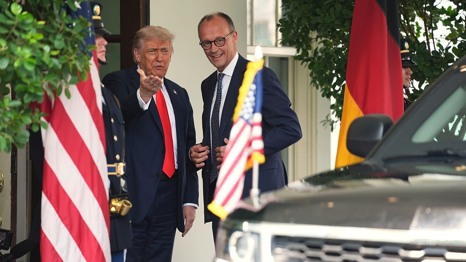 Donald Trump amerikai elnök és Friedrich Merz német szövetségi kancellár Washingtonban, 2025 június 5. 