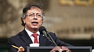 El presidente de Colombia, Gustavo Petro, pronuncia un discurso durante una ceremonia militar en Bogotá, Colombia, el viernes 6 de junio de 2025. (Foto AP/Ivan Valencia)