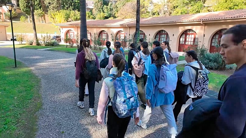 Αναχώρηση από τη ΔΟΑ