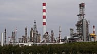 Вид на нефтеперерабатывающий завод компании «Нефтяная промышленность Сербии» (NIS) в Панчево, Сербия, четверг, 9 октября 2025