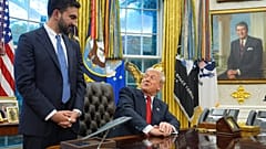 الرئيس الأمريكي دونالد ترامب وعمدة مدينة نيويورك المنتخب زهران مامداني بعد لقائهما في المكتب البيضاوي بالبيت الأبيض، واشنطن، الجمعة، 21 نوفمبر 2025.