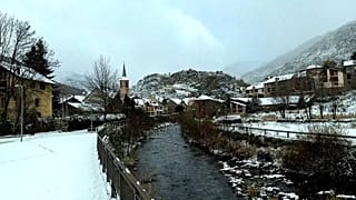 Massa de ar ártico traz neve precoce ao norte de Espanha no dia mais frio do outono