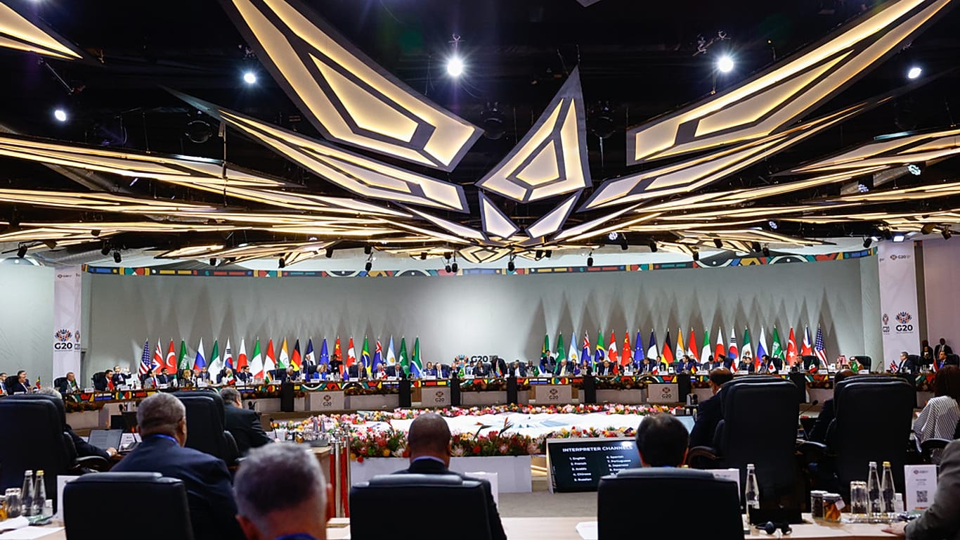 https://images.euronews.com/articles/stories/09/55/77/42/1366x768_cmsv2_a6e24fd3-50c1-5fb5-8ae8-aaa4150dcc95-9557742.jpg