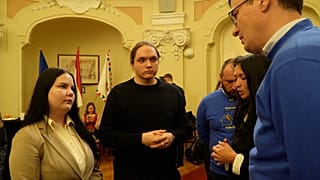 Ukrán fiatalok beszélgetnek Karácsony Gergellyel