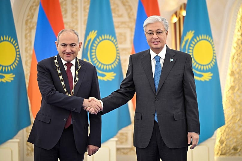 Tokayev awarded Pashinyan with the Golden Eagle Order to commemorate his part in developing bilateral cooperation.