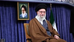 علی خامنه‌ای