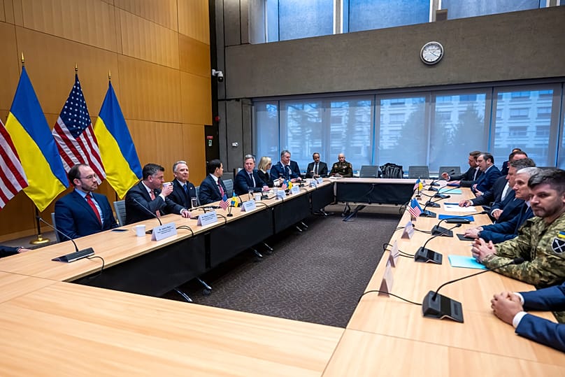 US and Ukrainian delegations at the beginning of their talks at the US Mission to International Organisations in Geneva, Switzerland, Sunday, Nov. 23, 2025