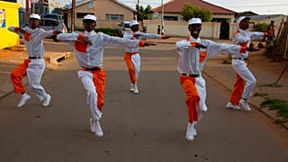 "Tamujuntu", la rencontre du passinho brésilien et du pantsula sud-africain