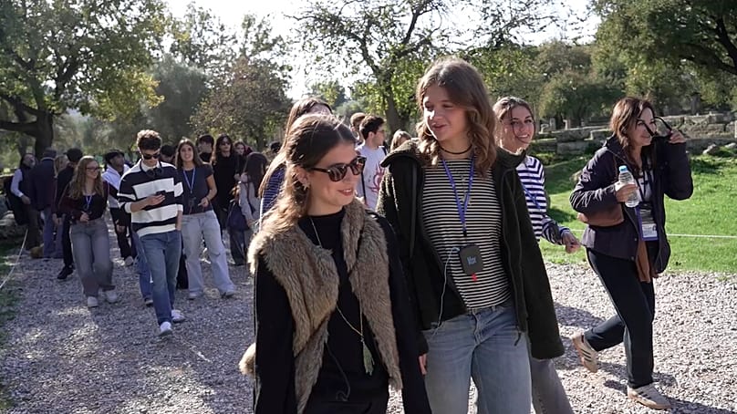 Μαθήτριες και μαθητές Λυκείου της Ρώμης στον Αρχαιολογικό Χώρο Ολυμπίας