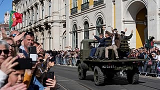 A efeméride será também assinalada com uma parada militar na Praça do Comércio, em Lisboa