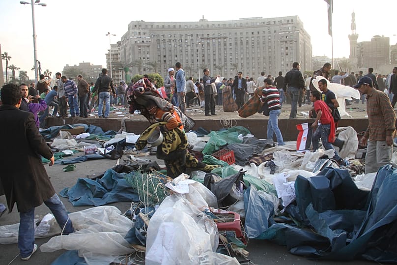 A Tahrir téri lázongás, 2011