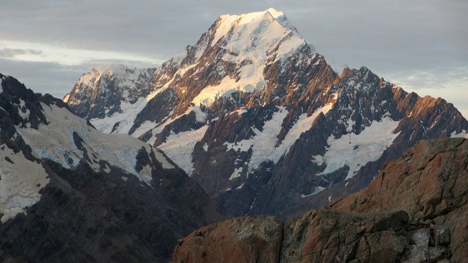 FILE - Aoraki, also known as Mount Cook, New Zealand's highest mountain, is shown at sunset, March 30, 2014, in Twizel, New Zealand