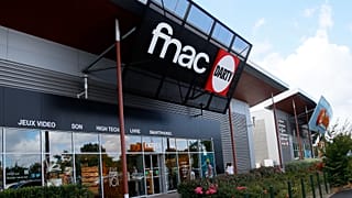 Fnac and Darty logos 