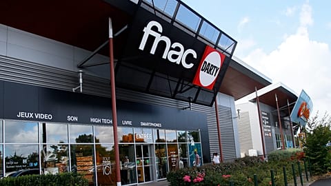 Fnac and Darty logos 