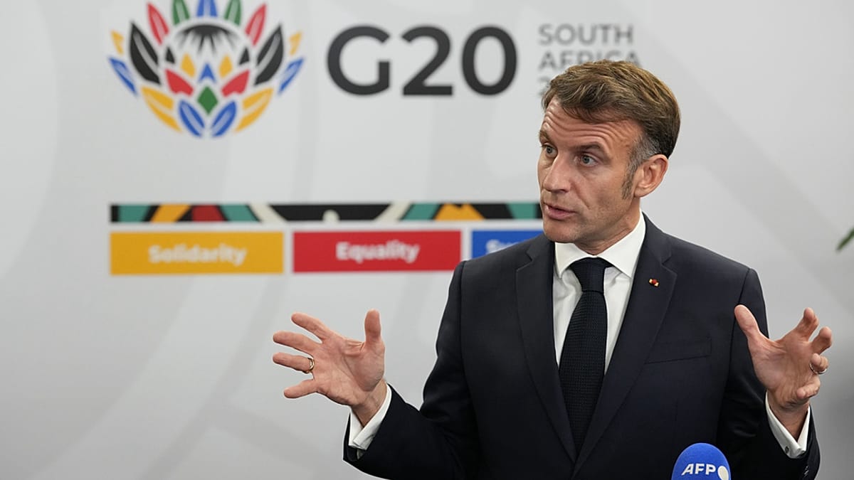 Macron probeert het publiek gerust te stellen terwijl Frankrijk een nieuwe vrijwillige militaire dienst voorbereidt