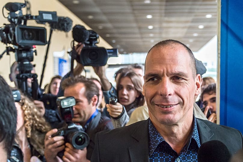 Yánis Varoufákis arrive pour une réunion avec Pierre Moscovici, commissaire aux Affaires économiques, au siège de la Commission européenne à Bruxelles, le mardi 5 mai 2015
