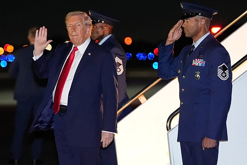 President Donald Trump arrives on Air Force One at Palm Beach International Airport, Tuesday, Nov. 25, 2025, in West Palm Beach, Florida