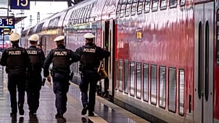 Police officers at Frankfurt Central Station, 12 March 2024