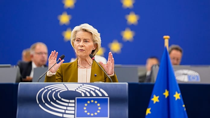 Von der Leyen sull'Ucraina: "L'Europa deve mantenere la pressione sulla Russia"