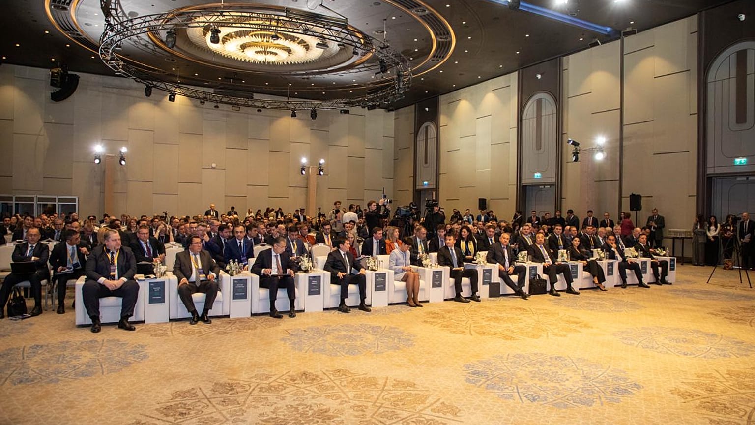 Delegations from Central Asia, the South Caucasus, the EU and global investors at the Trans-Caspian Connectivity Forum in Tashkent.