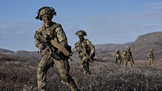 Dán katonák izlandi NATO-hadgyakorlaton