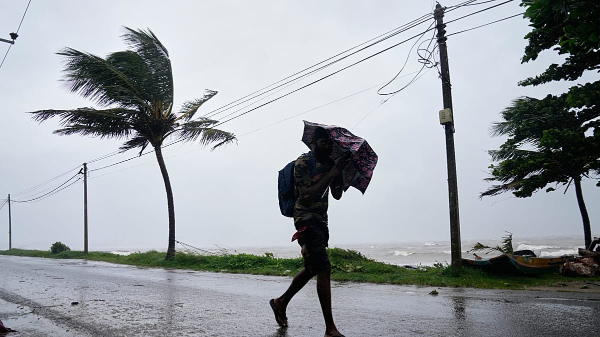 More than 40 dead as heavy rains trigger landslides and floods across Sri Lanka