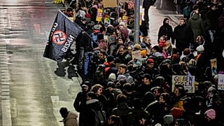 تظاهرات در مخالفت با تاسیس شاخه جوانان یک حزب راست افراطی در آلمان