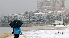 Schnee am Strand von Mallorca