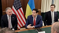 Steve Witkoff, Marco Rubio et Jared Kushner reçoivent une délégation ukrainienne le 30 novembre 2025.
