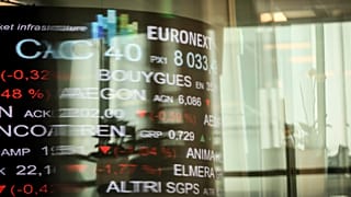 FILE. Vista della sala di sorveglianza di Euronext France. 21 marzo 2021.