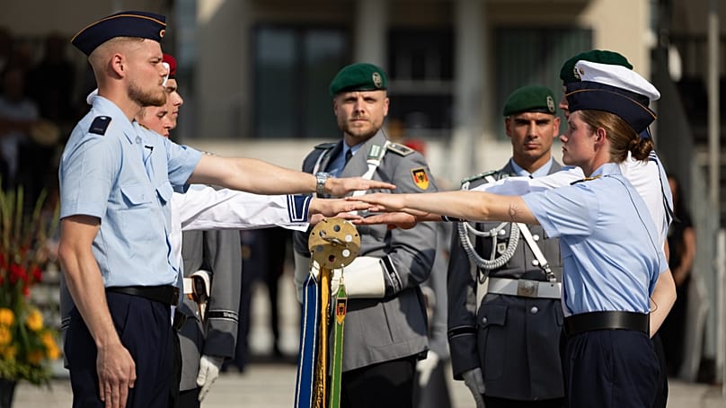 Recruits take their oath of service on behalf of the German Army at the 2025 ceremonial pledge on the occasion of the 81st anniversary of the German Resistance on the parade ground at the BMVg, 20.07.25