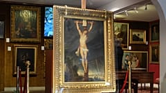 Le tableau longtemps perdu « Crucifixion de Jésus-Christ » du maître baroque Pierre Paul Rubens caché pendant plus de quatre siècles, est exposé à la maison de ventes Osenat i