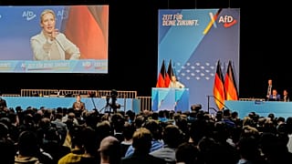 Alice Weidel, az AfD társelnöke beszél új ifjúsági szervezetük, a Generation Deutschland alakuló ülésén